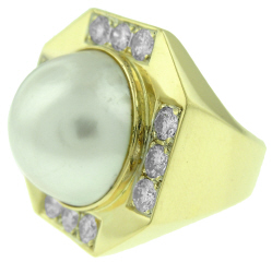 14kt yellow gold mabe pearl and diamond ring