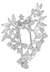 Platinum diamond cluster pin with 18kt yellow gold frame