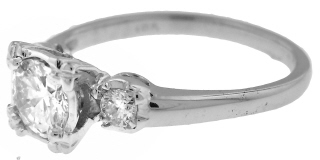 18kt white gold diamond engagement ring