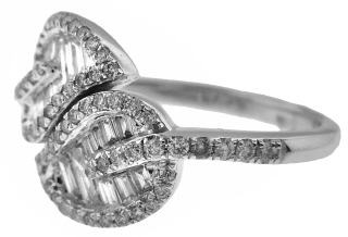 18kt white gold baguette and round diamond leaf ring