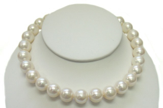 Graduated 17.5" strand Chinese Fresh Water Pearls 14kt white gold clasp