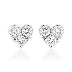 14kt white gold diamond heart earrings.