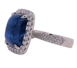 18kt white gold cushion sapphire and diamond halo ring