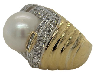 18kt yellow gold pearl and diamond ring