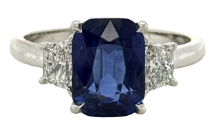 18kt white gold cushion sapphire and diamond ring