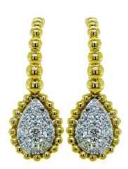 18kt yellow gold diamond hanging earrings with beaded edge