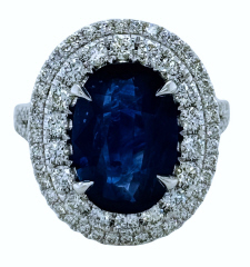 18kt white gold double hao diamond and oval sapphire ring