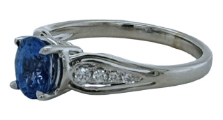 18kt white gold sapphire and diamond ring