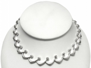 18kt white gold diamond necklace