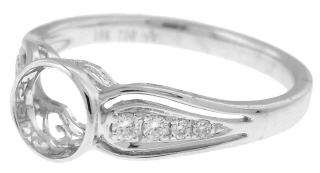 18kt white gold semi-mount diamond ring