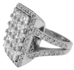 18kt white gold asscher cut and round diamond ring