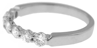 18kt white gold seven diamond shared prong band
