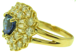 18kt yellow gold heart shape sapphire and diamond ring