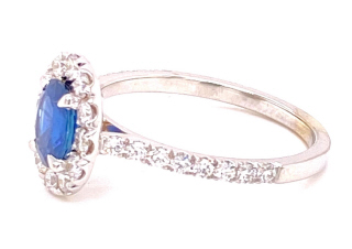 14kt white gold oval sapphire and diamond ring