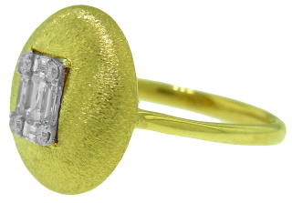 18kt yellow gold illusion diamond ring.