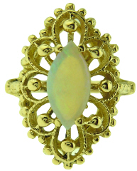 14kt yellow gold opal ring