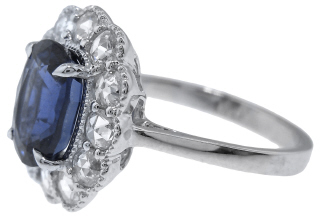 18kt white gold oval sapphire and rose cut diamond ring