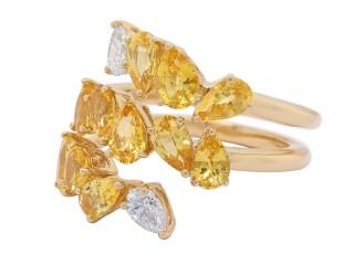 18kt Yellow gold Yellow Sapphire and Diamond Ring