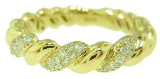 18kt yellow gold twisted diamond band