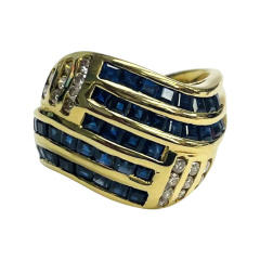 18kt yellow gold sapphire and diamond ring