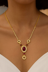 18kt yellow gold cabochon ruby and diamond necklace