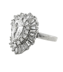 Platinum pearshape, baguette and round diamond "ring-dant"