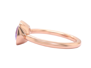 18kt rose gold bezel set amethyst ring