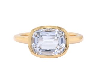 18kt yellow gold  bezel set white topaz ring