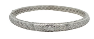 18kt white gold pave diamond hinged bangle