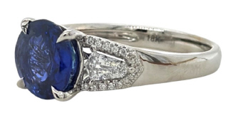 18kt white gold sapphire and diamond ring