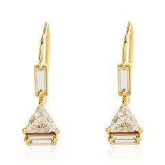 18kt yellow gold baguette and trillion diamond earrings