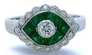 18kt white gold emerald and diamond ring