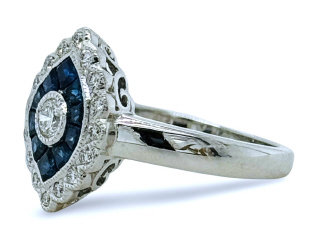 18kt white gold sapphire and diamond ring