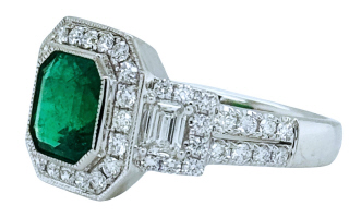 18kt white gold emerald and diamond ring