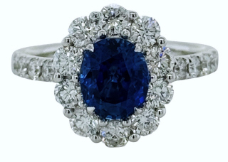 18kt white gold oval sapphire and diamond halo ring