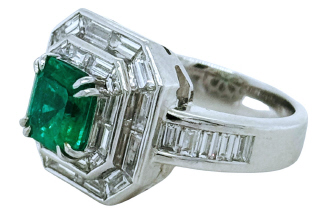 18kt white gold EC emerald and baguette diamond ring