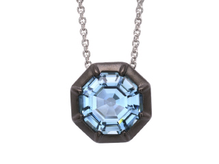 18kt white gold aquamarine pendant with satin finish black rhodium.