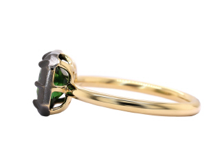 18kt yellow gold green tourmaline ring with satin finish black rhodium.