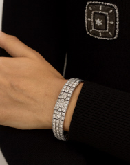 Platinum diamond floral bracelet