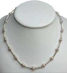 14kt yellow gold freshwater cultured pearl necklace