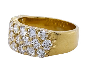 18kt yellow gold half way 3-row diamond band.