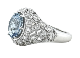 18kt white gold oval aquamarine and diamond ring.