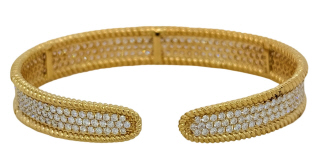 18kt yellow gold pave diamond bangle