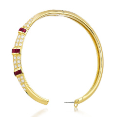 18kt yellow gold ruby and diamond bangle
