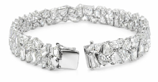 18kt white gold mix shapes diamond bracelet
