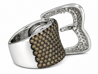 18kt white gold champagne and white diamond buckle ring
