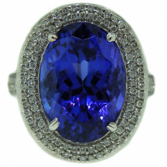 18kt white gold tanzanite and diamond ring