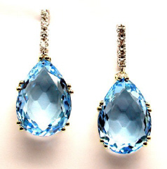 18kt two tone colordrops pearshapes