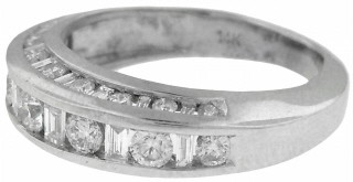 14kt white gold half-around diamond band