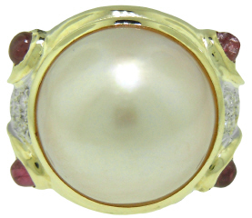 14kt yellow gold mabe pearl, diamond, and ruby ring